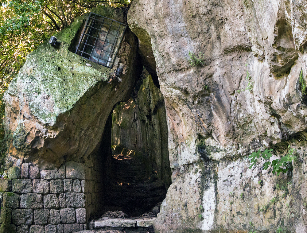 Qui Maremma Toscana - Le vie cave alla luce della Tivs, la luna etrusca.